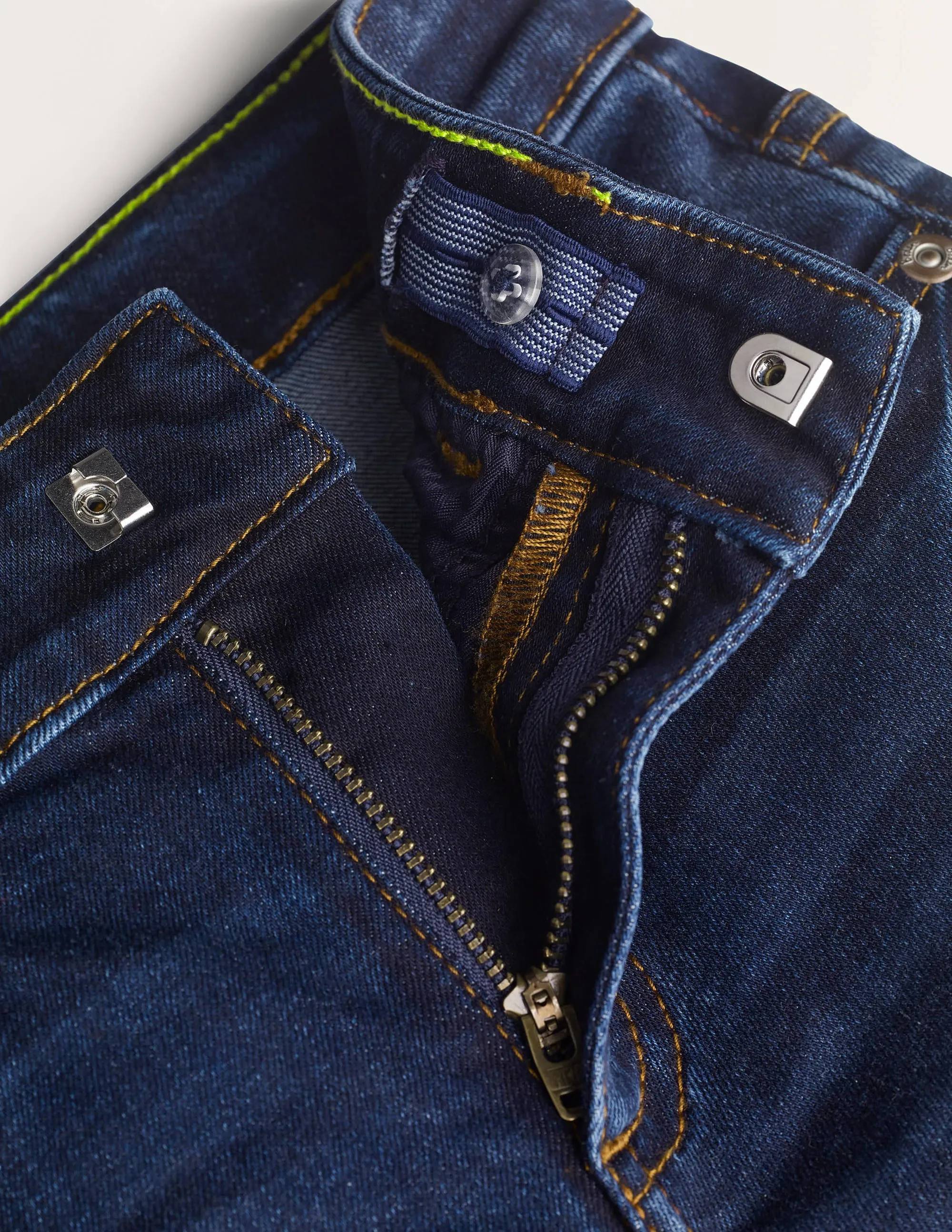 Adventure-flex Slim Jeans-Dark Vintage