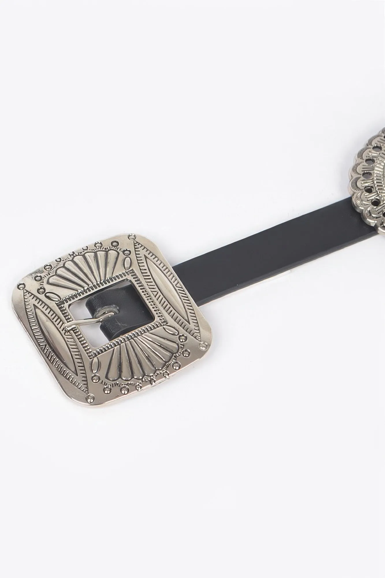 Faux Leather Western Style Multi Metal Belt