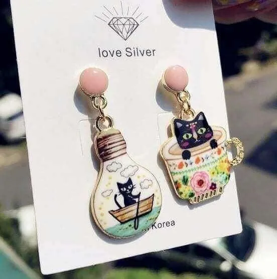 Majestique Drop-Style Cat Earrings